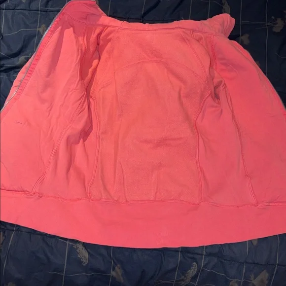Lululemon Scuba Hoodie *Light Cotton Fleece
Flash Light Tone - size 6 - Picture 13 of 16